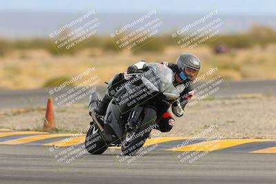 media/Jan-15-2023-SoCal Trackdays (Sun) [[c1237a034a]]/Turn 15 (1pm)/